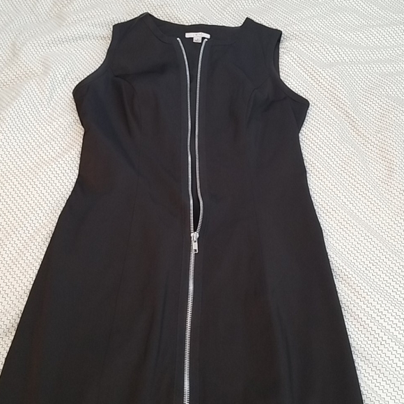 Sleeveless Dress - Picture 2 of 2